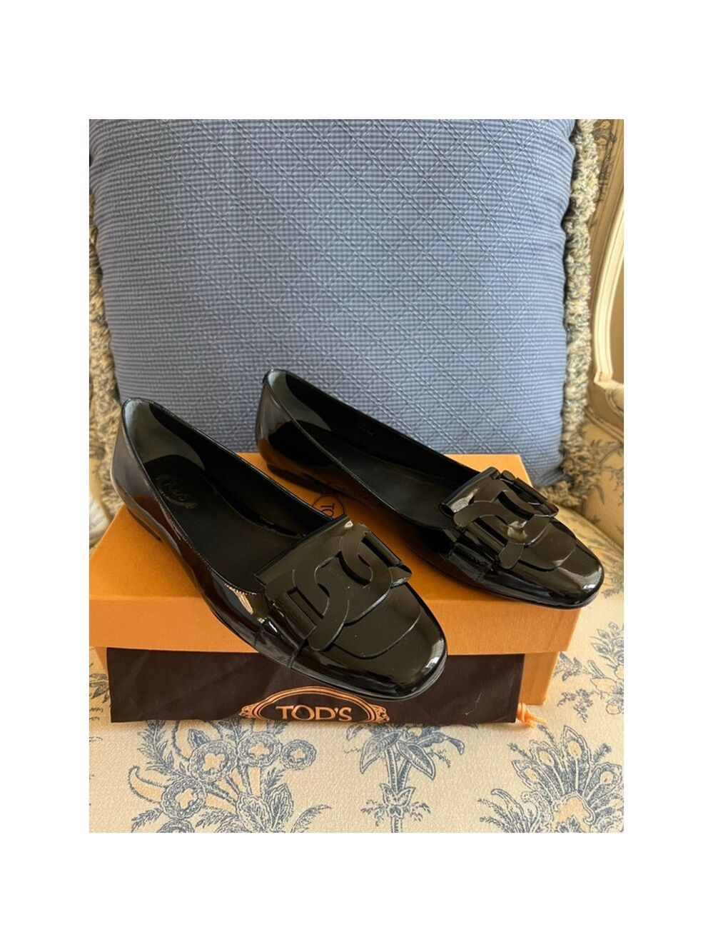 New Tod's Black Patent Leather Gomma Flats US 39/9